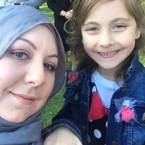 Meet your Posher, Dzenana